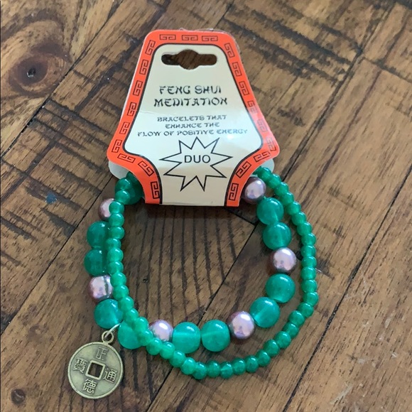 feng shui Jewelry - 3/$10 NWT feng shui energy green bracelet